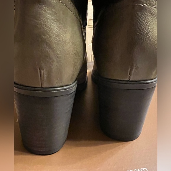 CASTA Twist Combo Heeled Boots in gold & olive, NIB, size 39 (8.5 US) - Picture 7 of 15